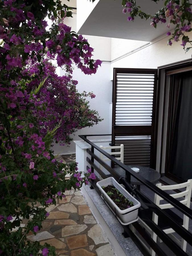 Hotel Natali Dhërmi 외부 사진
